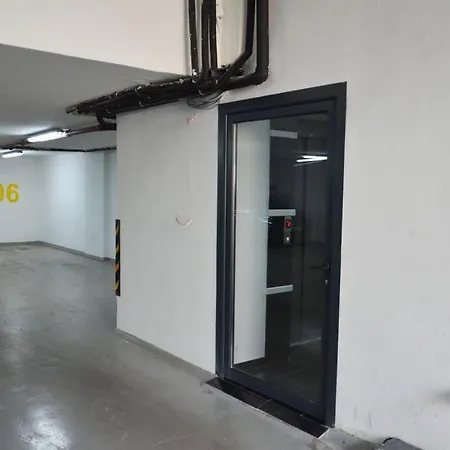 Brand New Stylish On Perfect Location Lejlighed