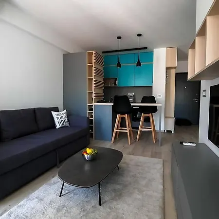 شقة Brand New Stylish On Perfect Location *