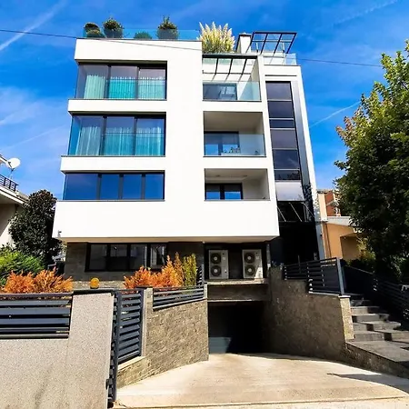 Lejlighed Brand New Stylish On Perfect Location