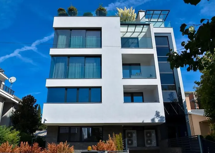 Brand New Stylish On Perfect Location 아파트